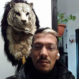 Meet your Posher, Genaro